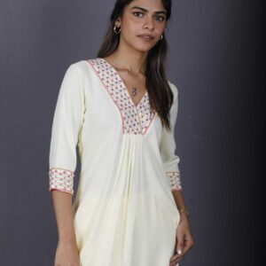 Samaira threadwork kurti & pant set