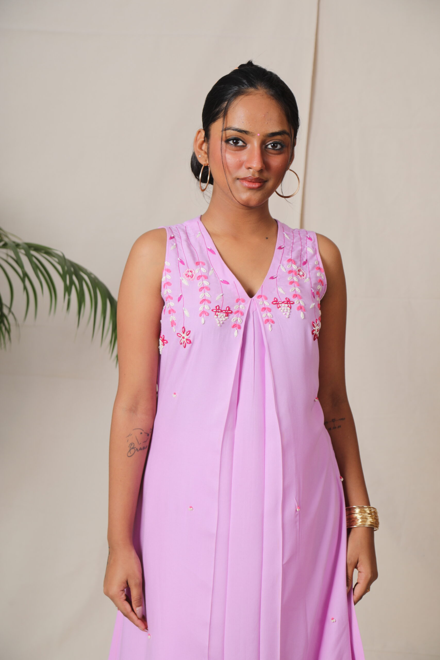 Pihu Graceful Hand Embroidered Lavender kurta Set - Image 2